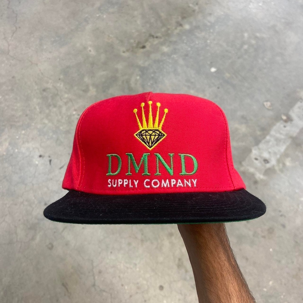 Diamond Supply Co Red Black Snapback Hat DMND Crown Logo Skater Cap